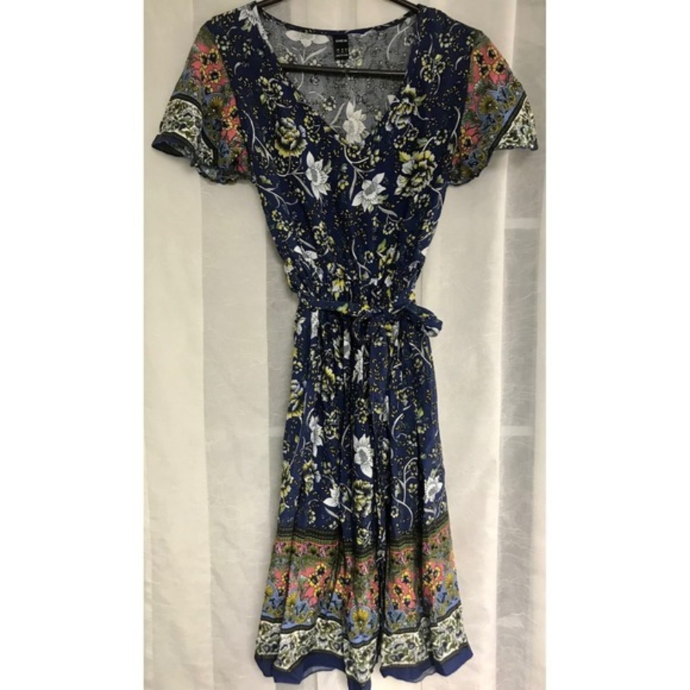 SHEIN Navy Blue Floral Paisley Boho V-Neck Tie Waist Midi Dress‎ Small